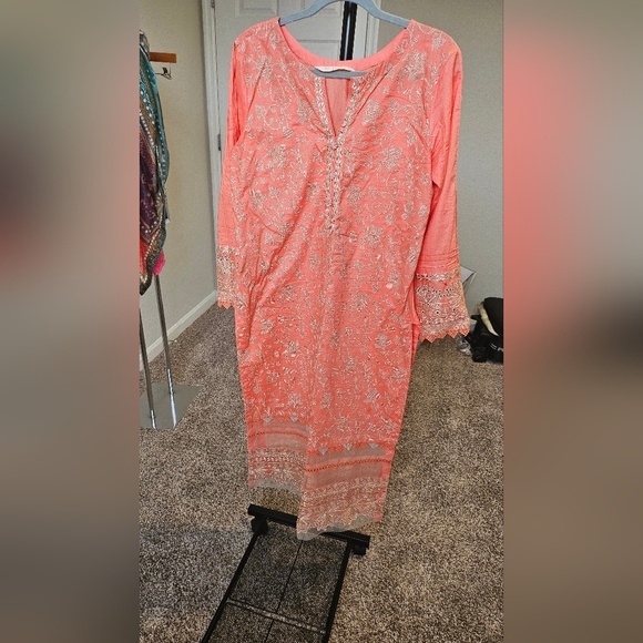 Pakistani Suit from Xenia Formals - Picture 5 of 11